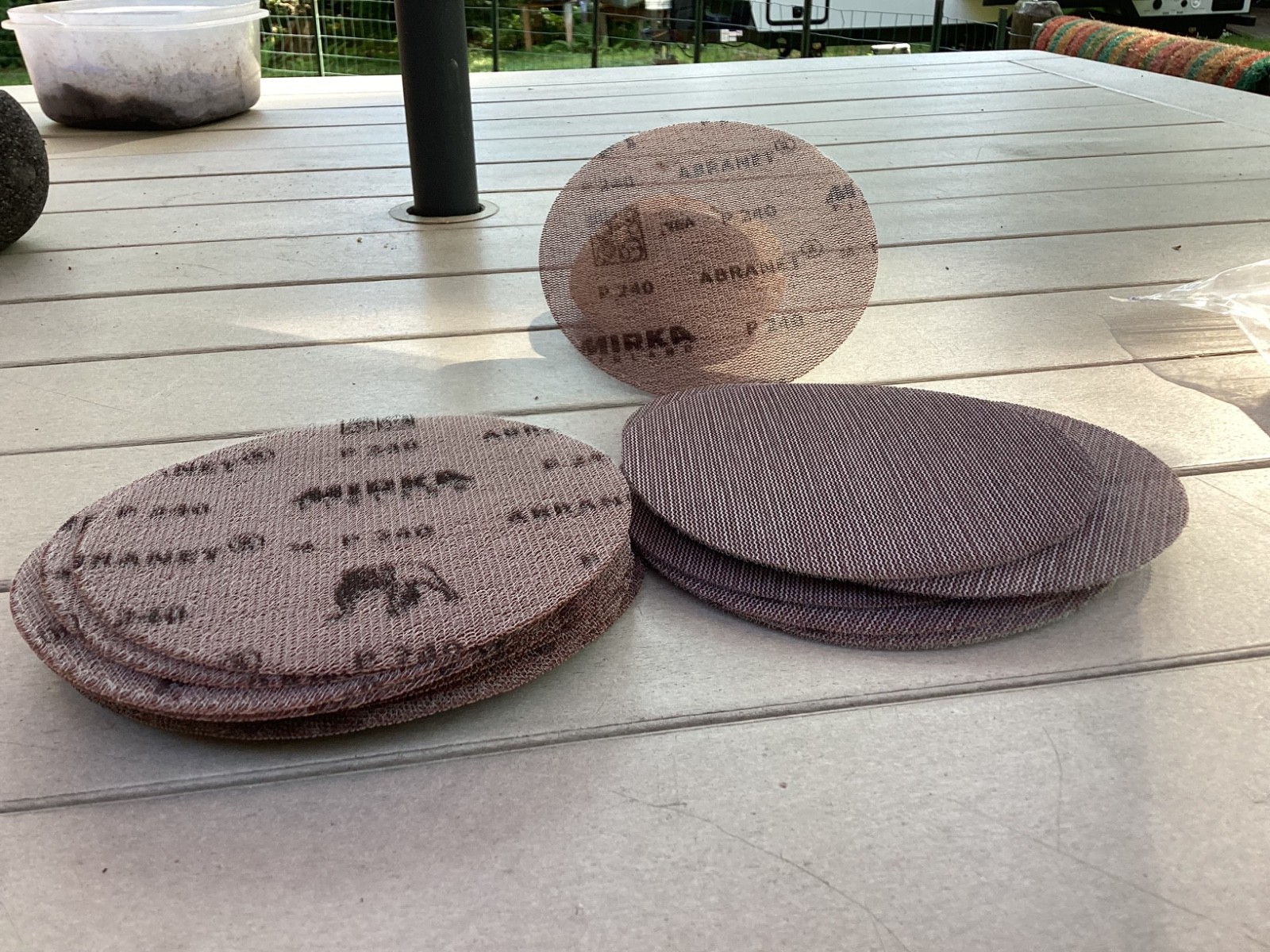 Mirka Abranet Sandind Disc’s 5″, P-240 grit, 22pcs. Hook and loop.