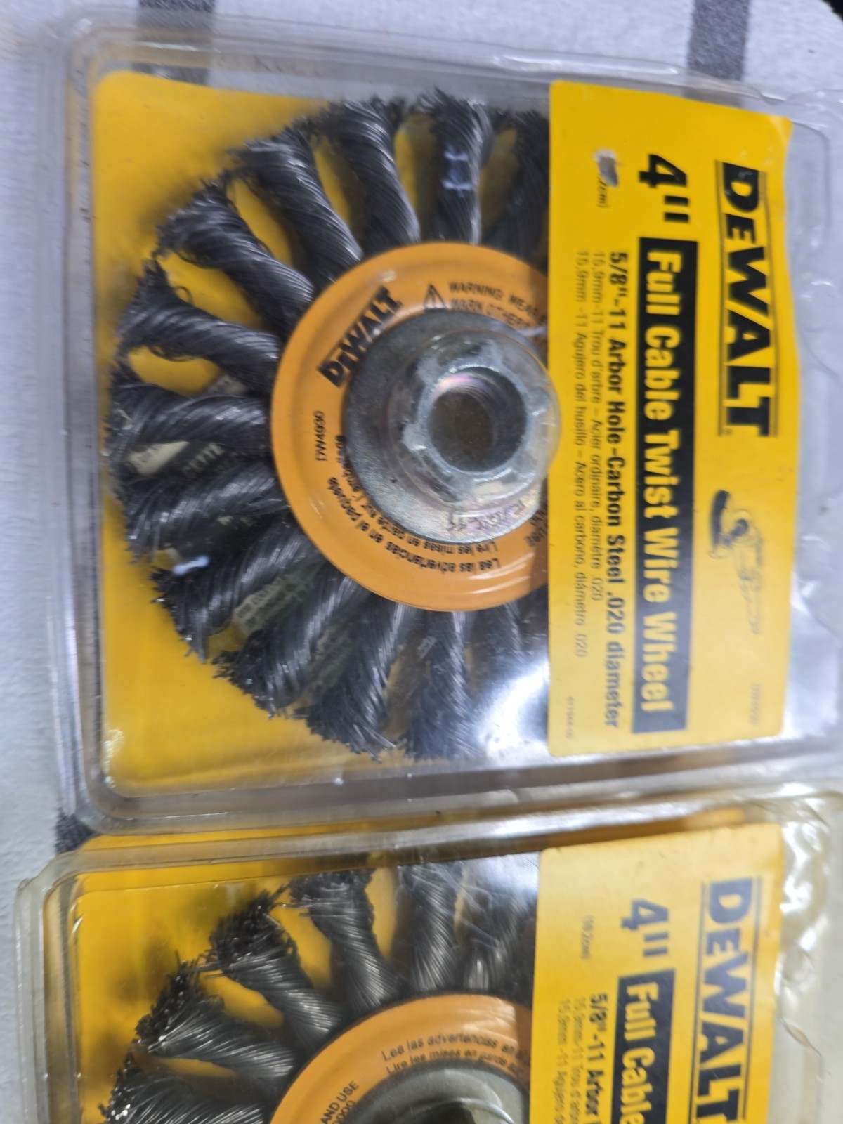 A Lot Of 2 DeWalt DW4930 Carbon Cable Twist Wire Wheel 4″ NIC