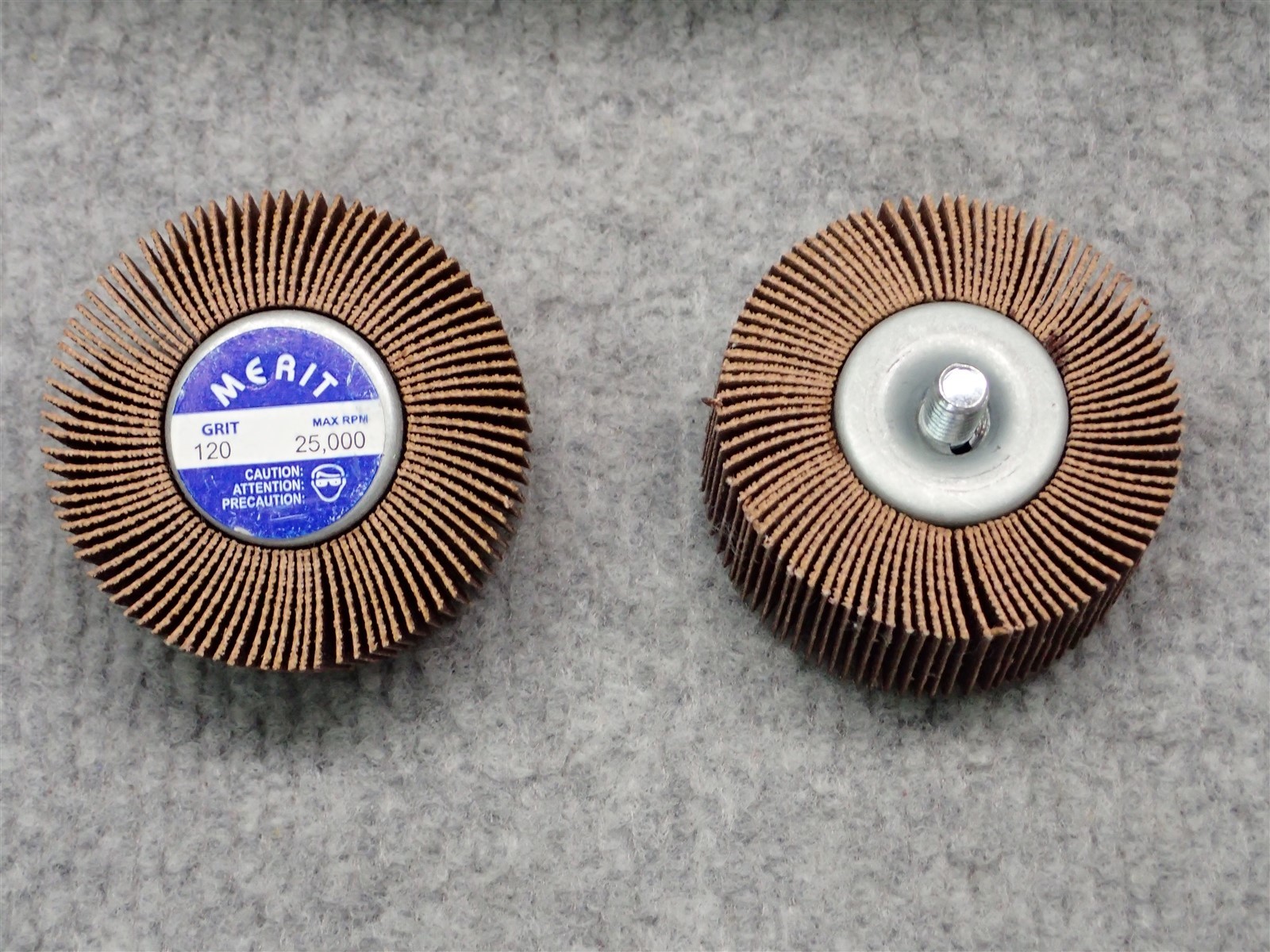 New BOX OF 10 MERIT ABRASIVES FLAP WHEEL, 2″ 120 grit 1/4″-20 Threaded W15