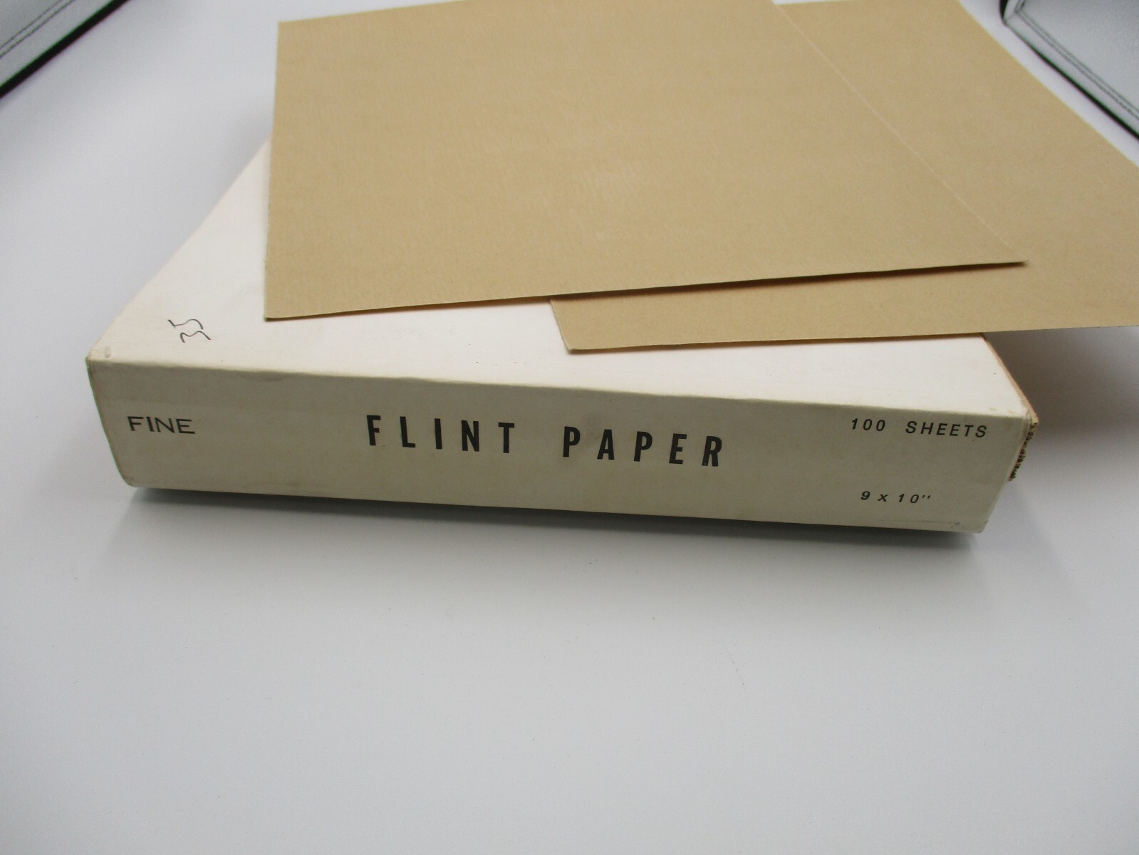 9″ x 10″ Fine Flint Paper 100 Sheets