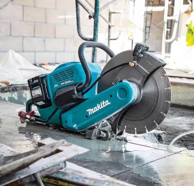 Makita (GEC01PL) 80V Max XGT (TOOL ONLY) Brushless 14 In. Power Cutter