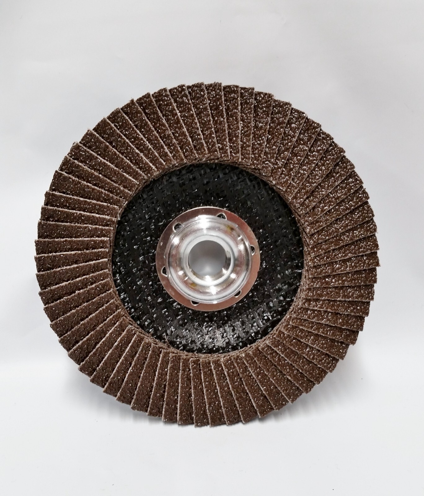 4-1/2″ x 5/8″-11 Hubbed Flap Disc 40 Grit Type 27 AO Professional Grade, 5 Discs