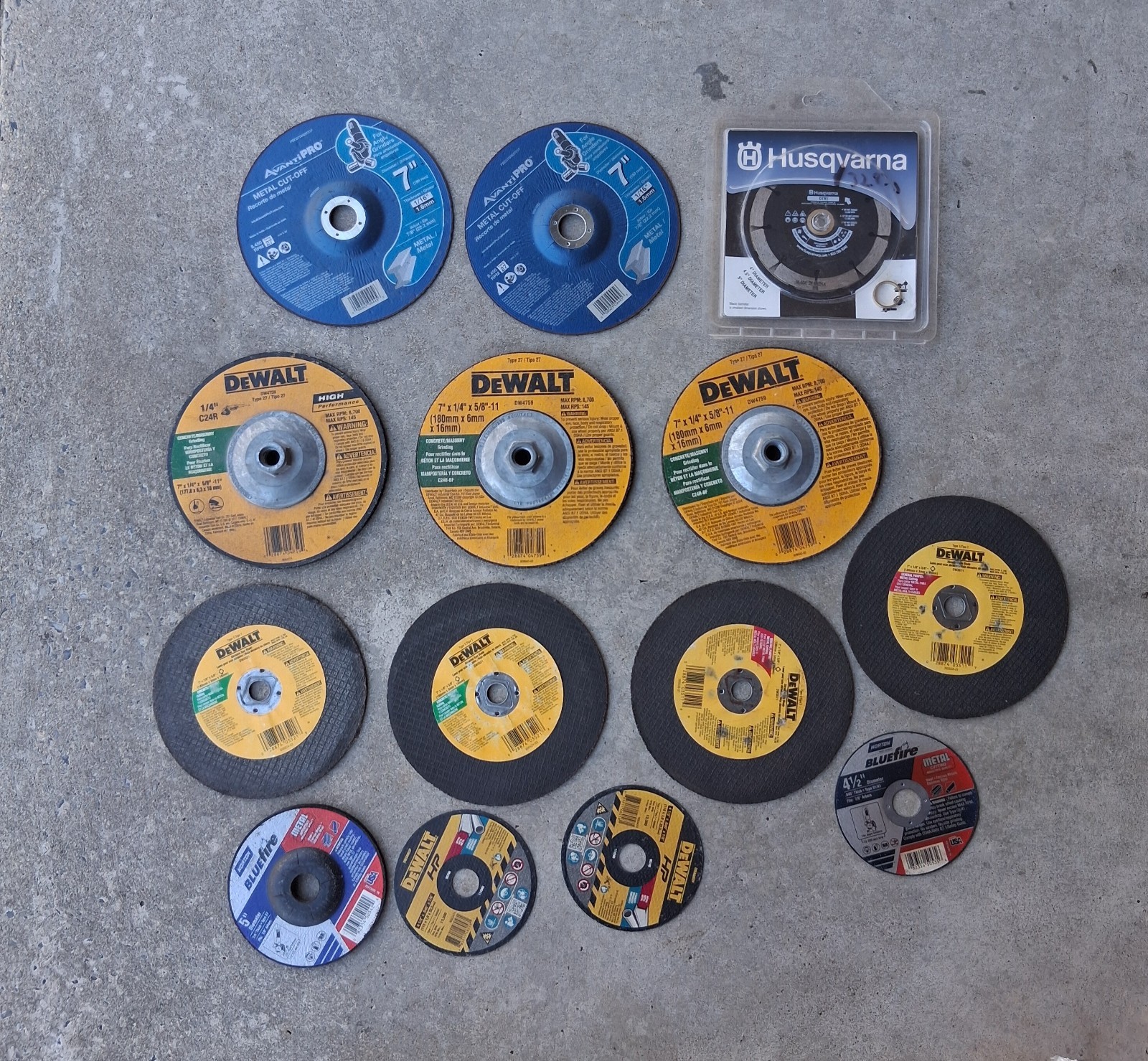 14 PIECE LOT OF CUTTING AND GRINDING WHEELS