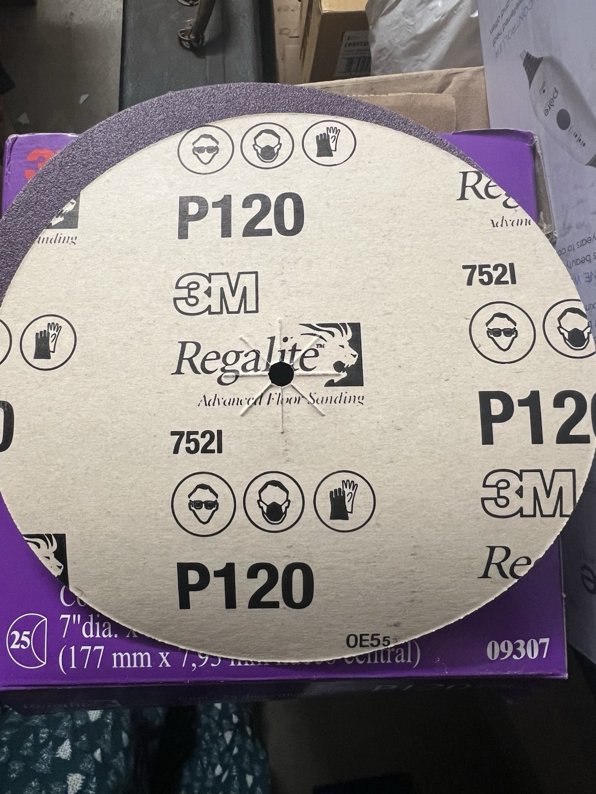 (25pk) 3M Regalite Floor Surfacing Discs 09307, 7 in x 5/16 in, 752I, P120 Grit