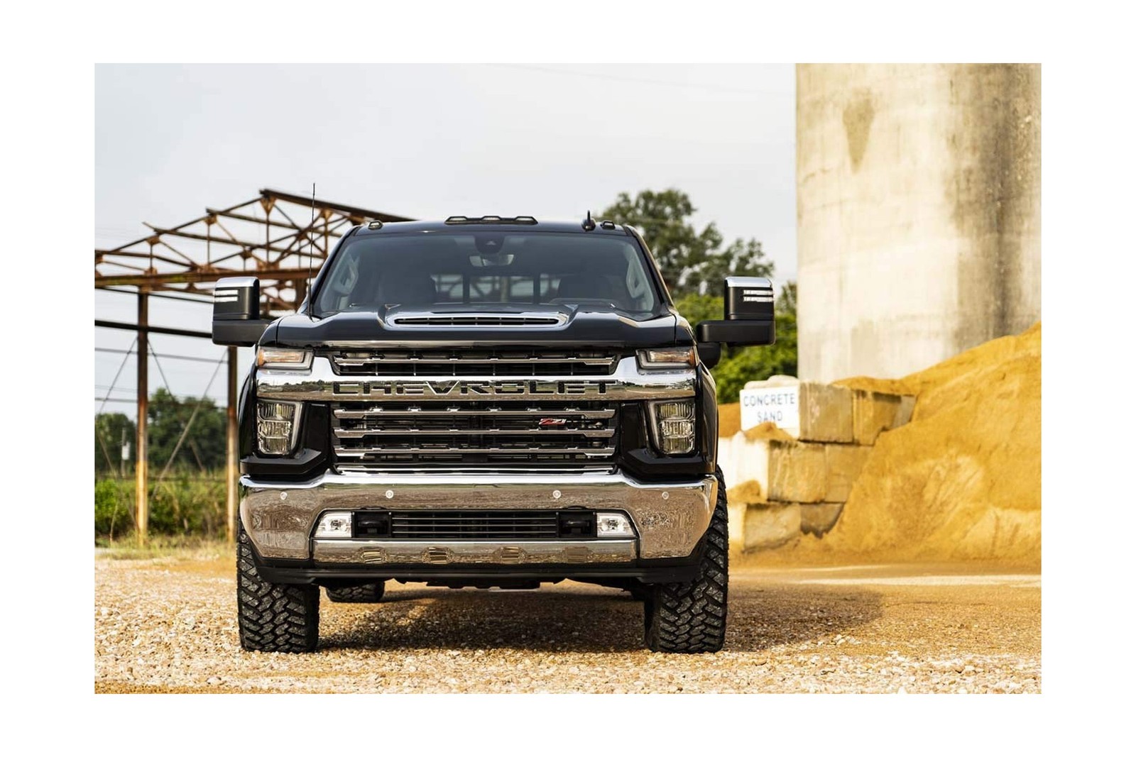 Rough Country 2″ Leveling Kit for 20-24 Chevy/GMC 2500/3500HD – 9594