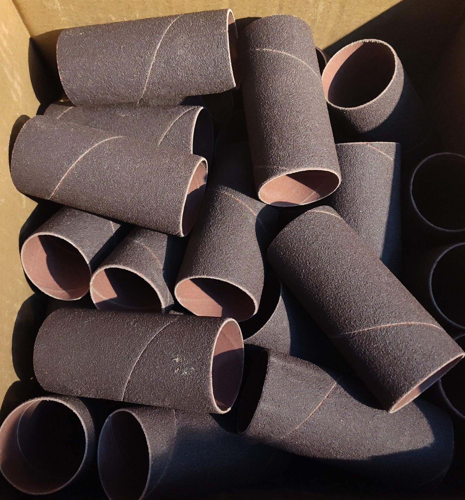 2″ x 4-1/2″ Aluminum Oxide Spiral No Lap Bands 60 grit – 50 Pack