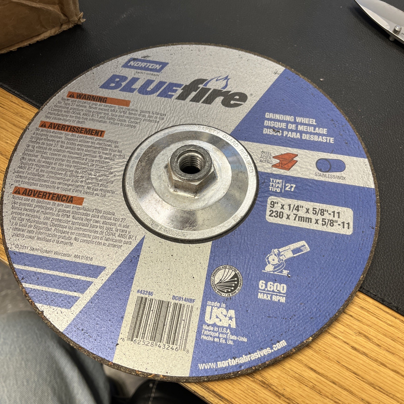 Norton 43246 BlueFire 9″x1/4″ 5/8″-11 Type 27 Grinding Cutting Wheels Case of 10