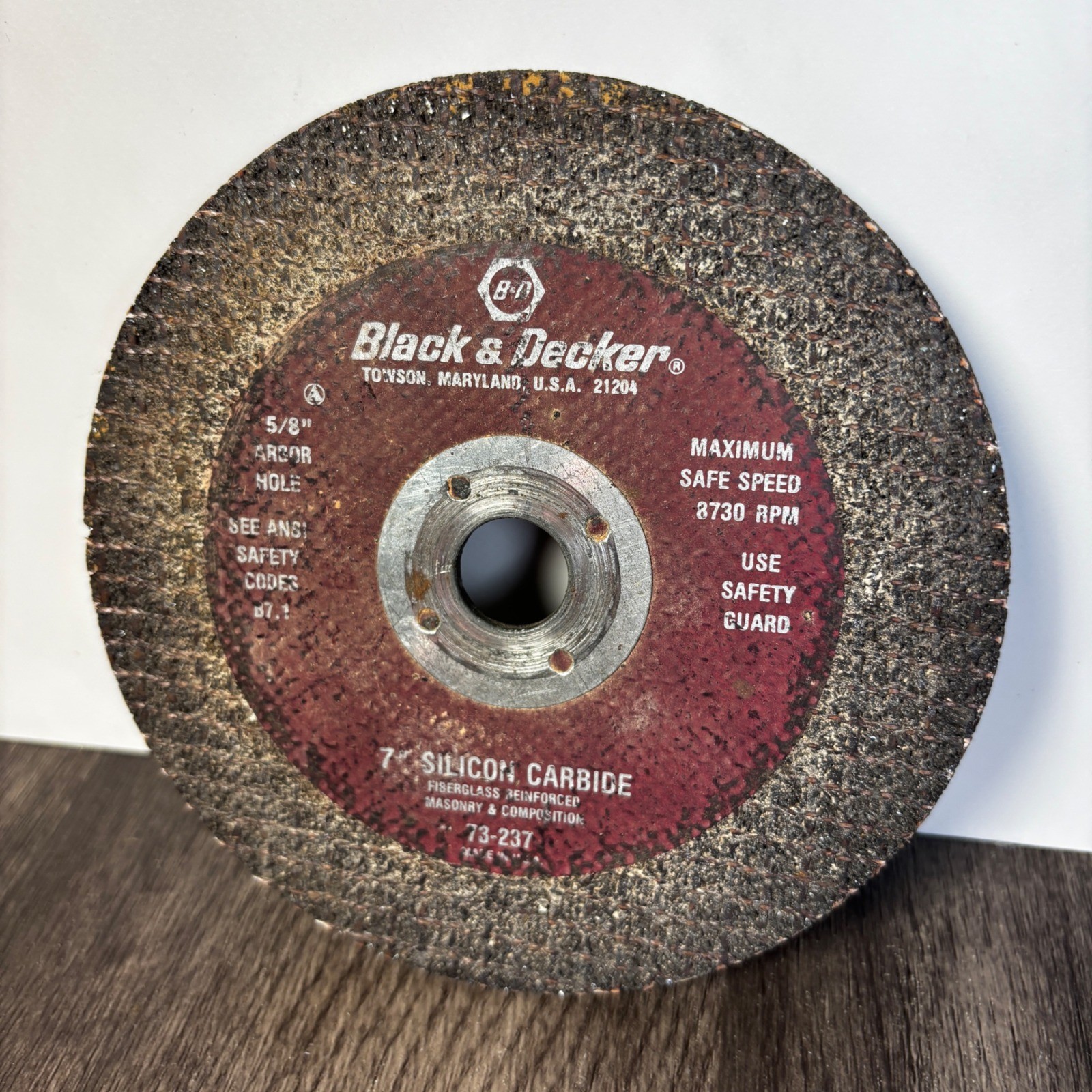 Black Decker 7 Inch Silicon Carbide Cut Off Wheel 5/8 Inch Arbor 8730 RPM