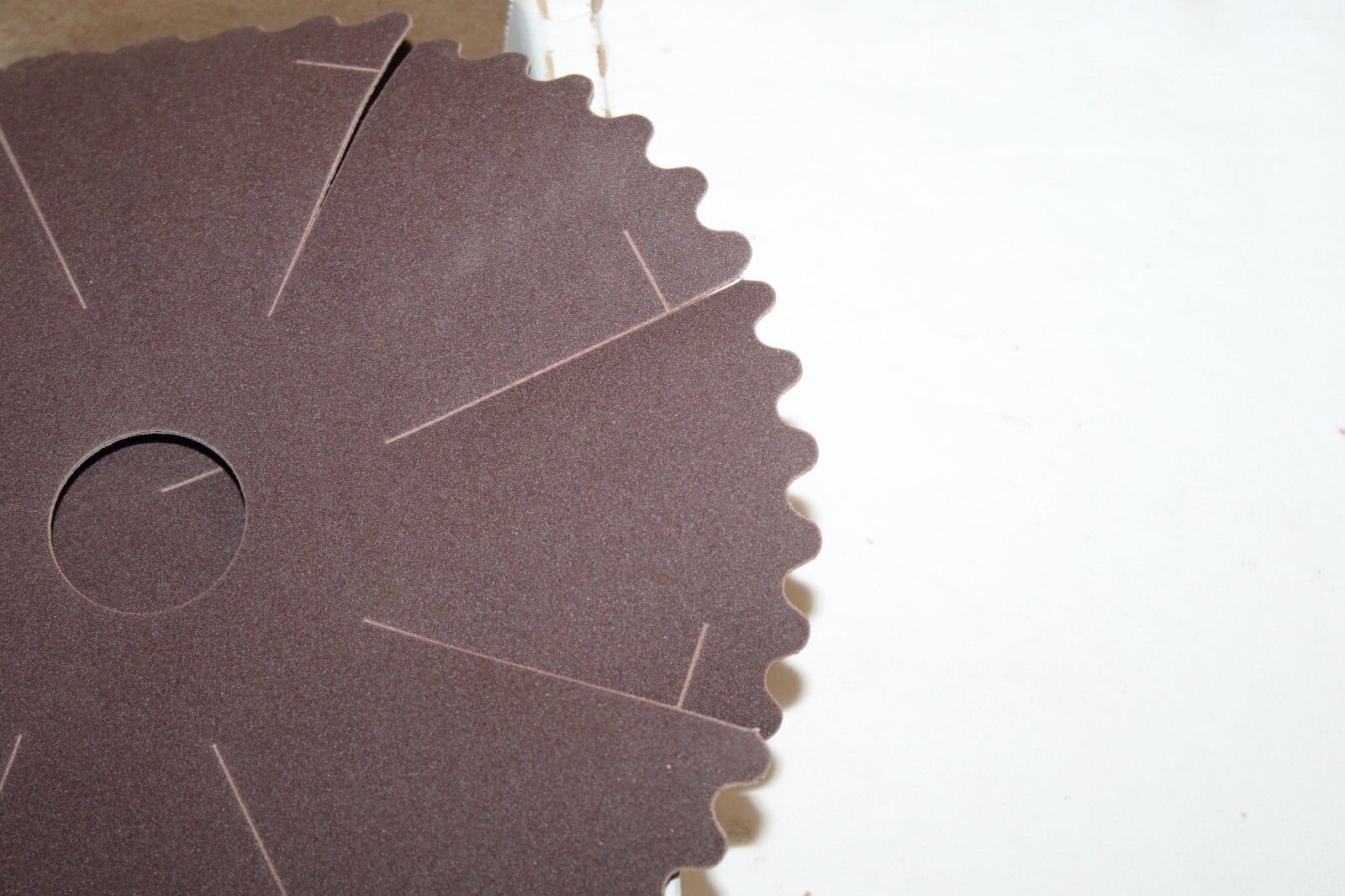 50 pcs NORTON Cora 8-1/2″ x1-1/4″ A/O Resin Cloth Abrasive Sanding Disc Grit 220