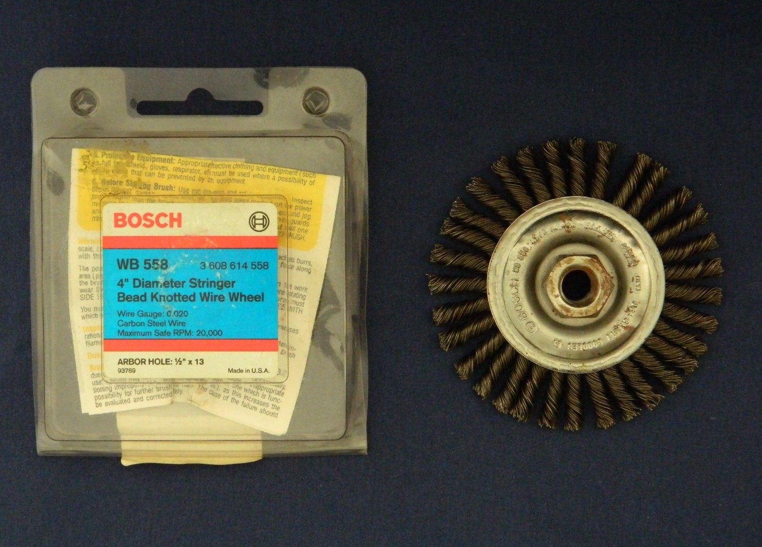 NEW BOSCH WB558 STRINGER KNOTTED 4″ CARBON STEEL WIRE BRUSH WHEEL, 1/2″ ARBOR