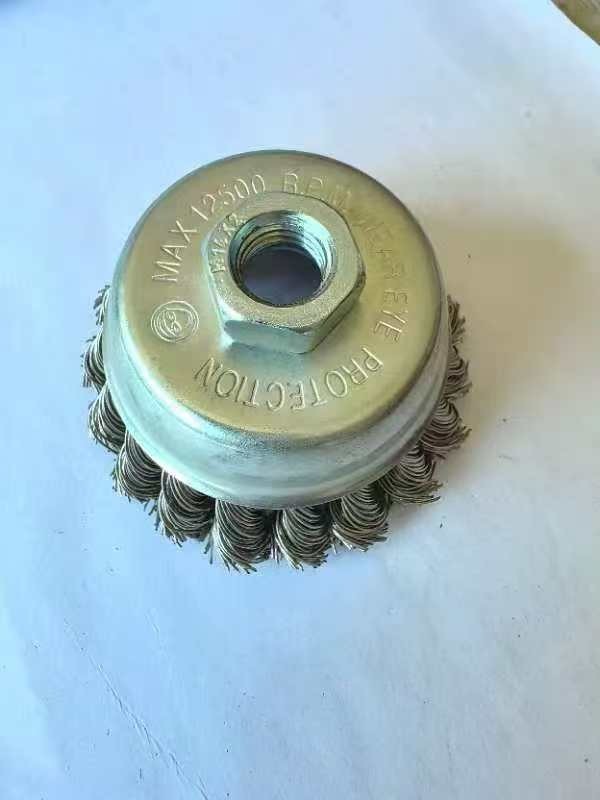 4-Inch x 5/8″-11 Arbor Stainless Steel Wire Cup Brush welding corrosion cleaning