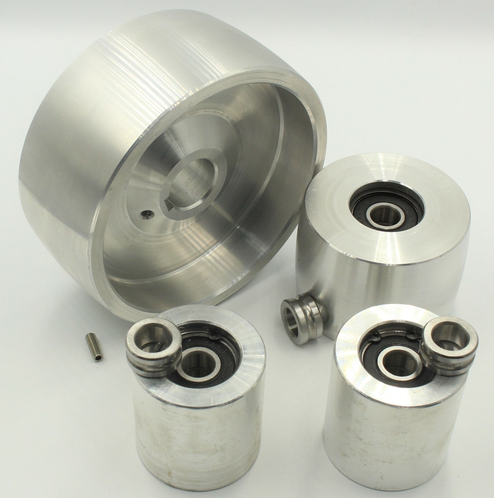 2×72″ Belt Grinder wheels-5″ Drive-24 mm shaft, 3″ Track-2″ Idler-Hinge Bracket