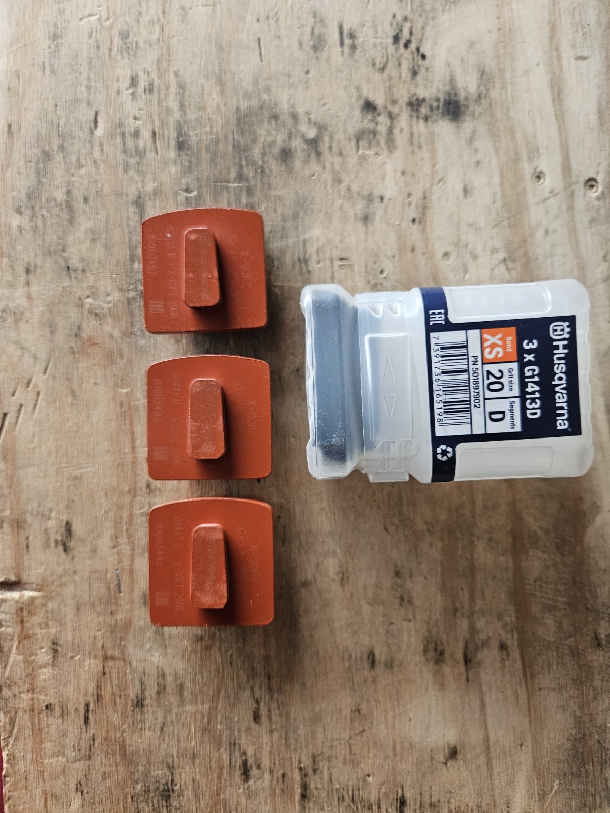Husqvarna G1413D 3-Pack 20 Grit X-Soft Bond Double Segment Diamond Grinding Pads
