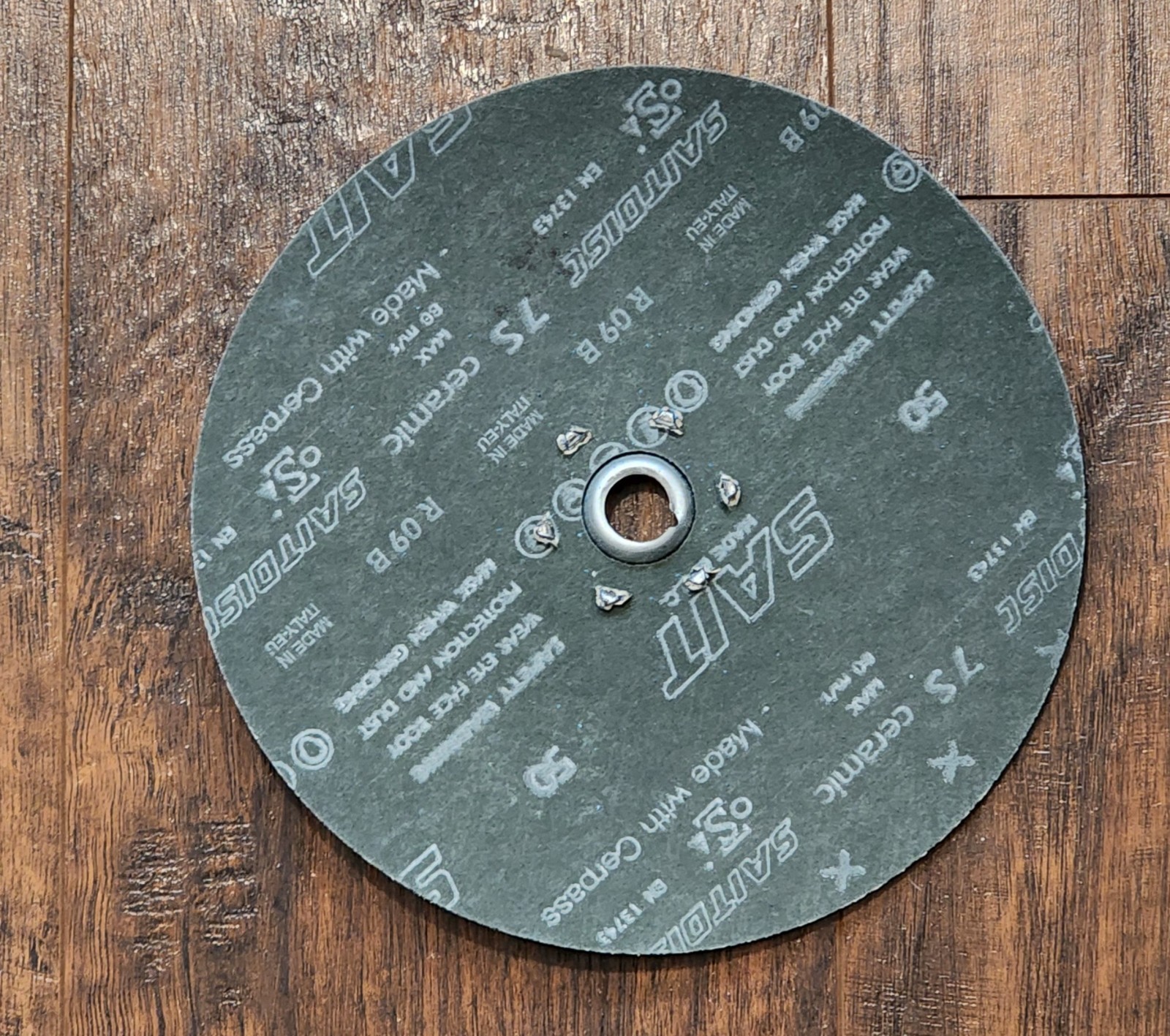 Box Of 15 United Abrasives Sait 51017 Ceramic Fiber Discs 7AS 7 × 5/8-11 50x