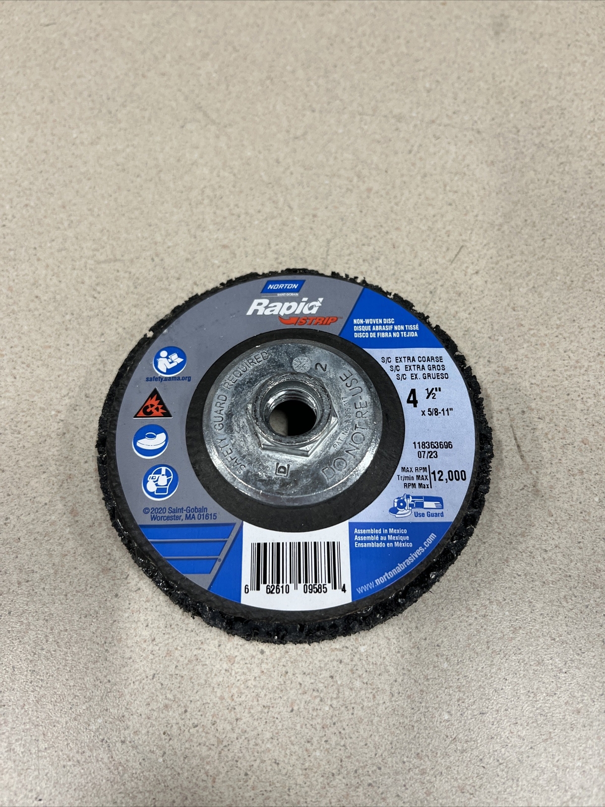 Norton Non-Woven Sanding Disc 4-1/2” X 5/8”-11, Silicone Carbide, Extra Coarse