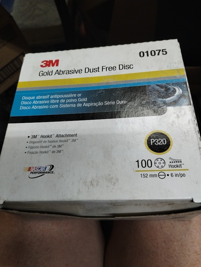 NEW 3M™ Hookit™ Dust Free Gold Disc, 216U Box of 100 (01075) P320