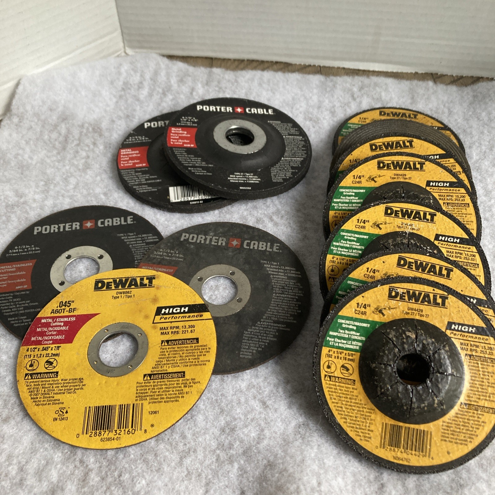 Lot of 12 Grinding Wheels ~ Cutting Disks ~ Dewalt #DW4429 ~ Porter Cable ~ New