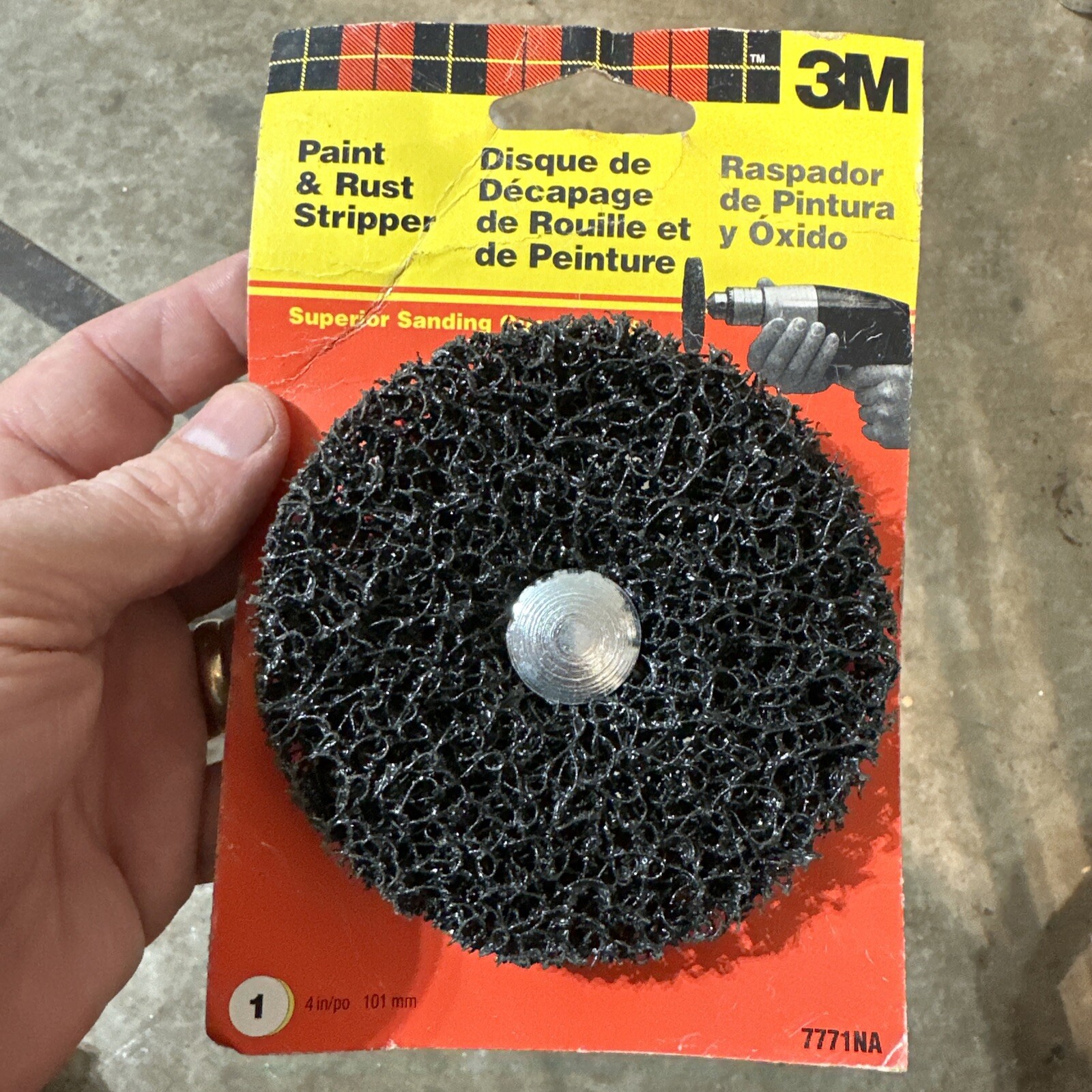 3M 7771 4-Inch Rust And Paint Removal Disc