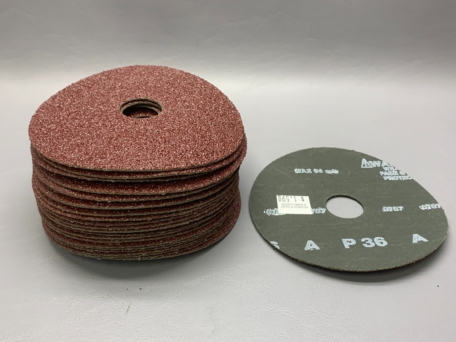 Lot of 25 – 36 Grit 4.5 Inch Aluminum Oxide Sanding Disc 7/8-Inch Arbor