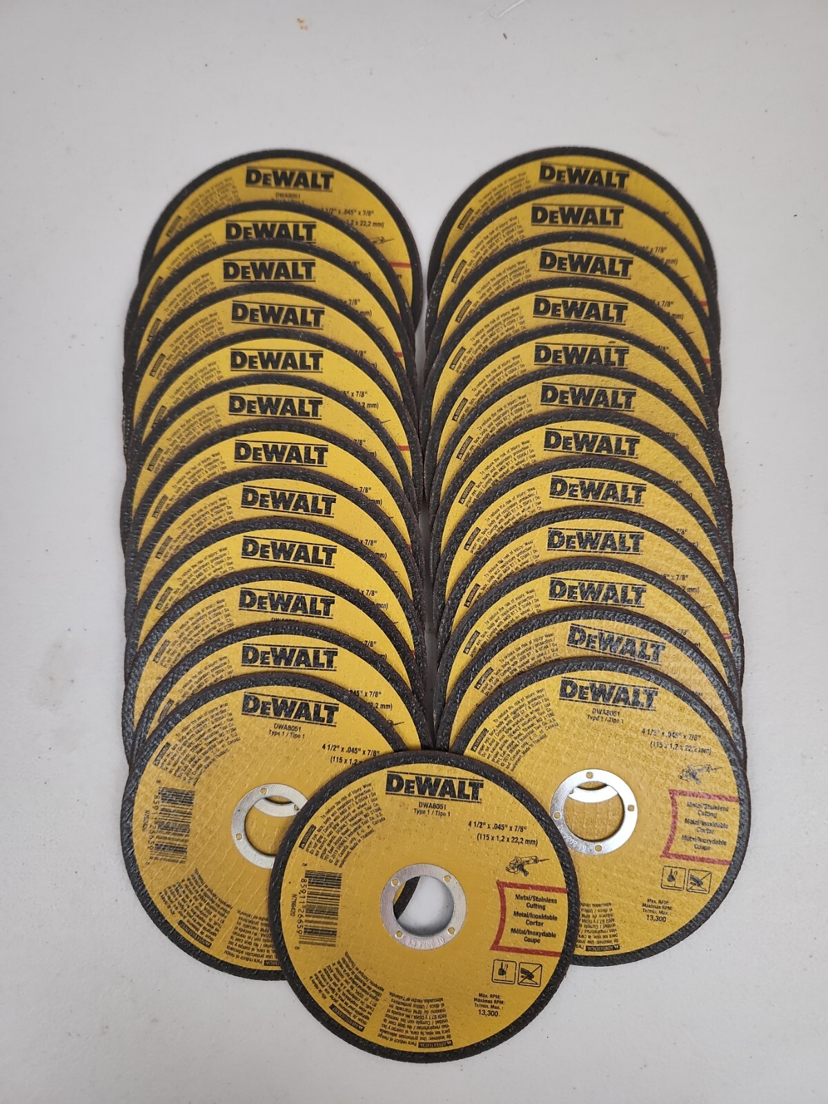 DeWalt DWA 8051 4 1/2″ X .045″ X 7/8″ Thin Cut Off Wheel Metal