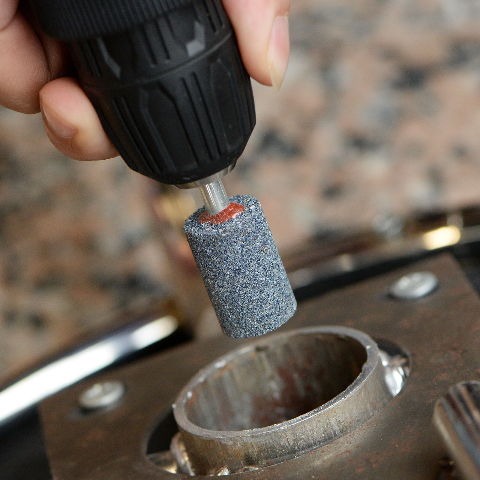 6pcs Abrasive Mounted Stone 1/4″ Shank 0.63″ Cylindrical Corundum Grinding Head