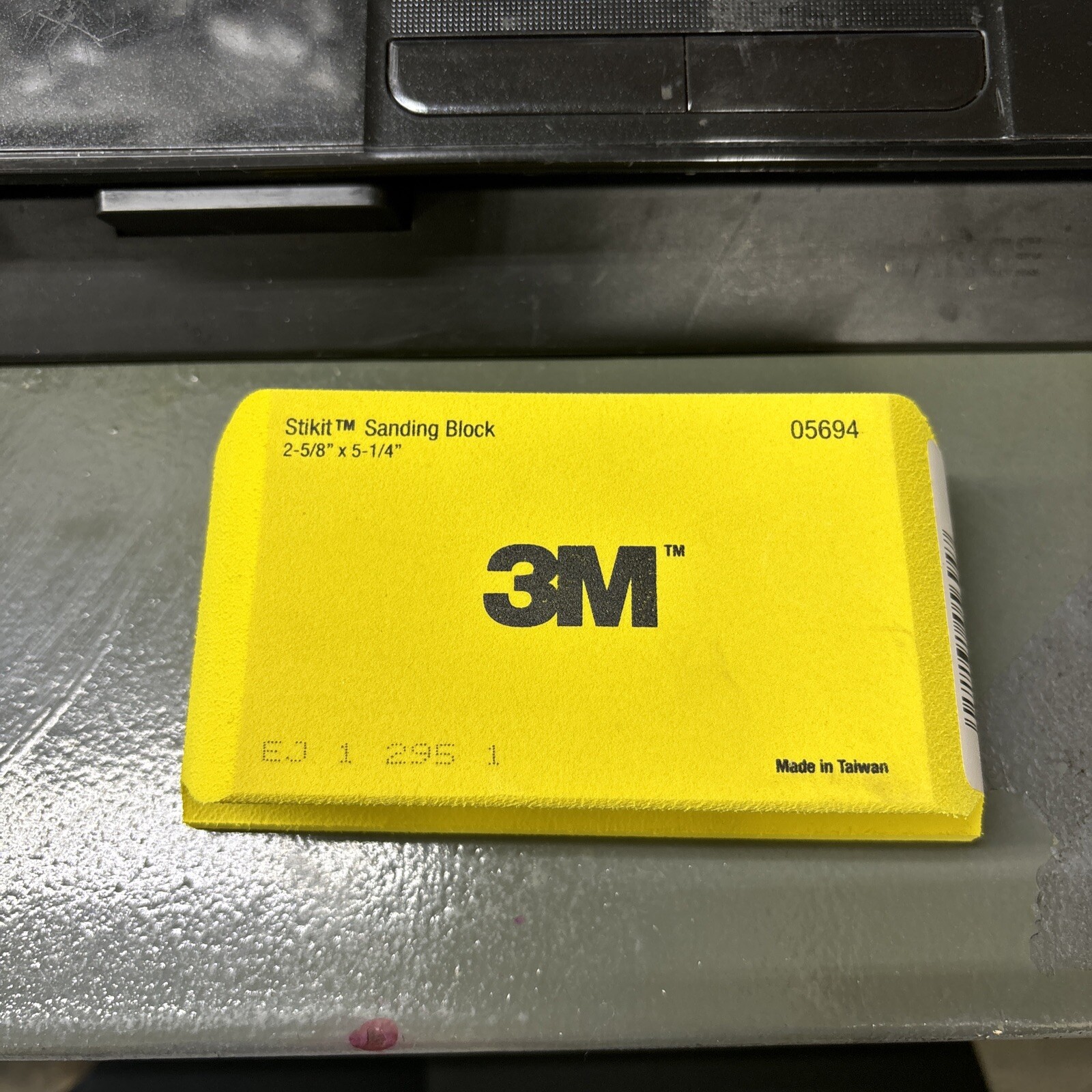 3M 05694, Stikit Sanding Block. 2-5/8″x5-1/4″ (one block)