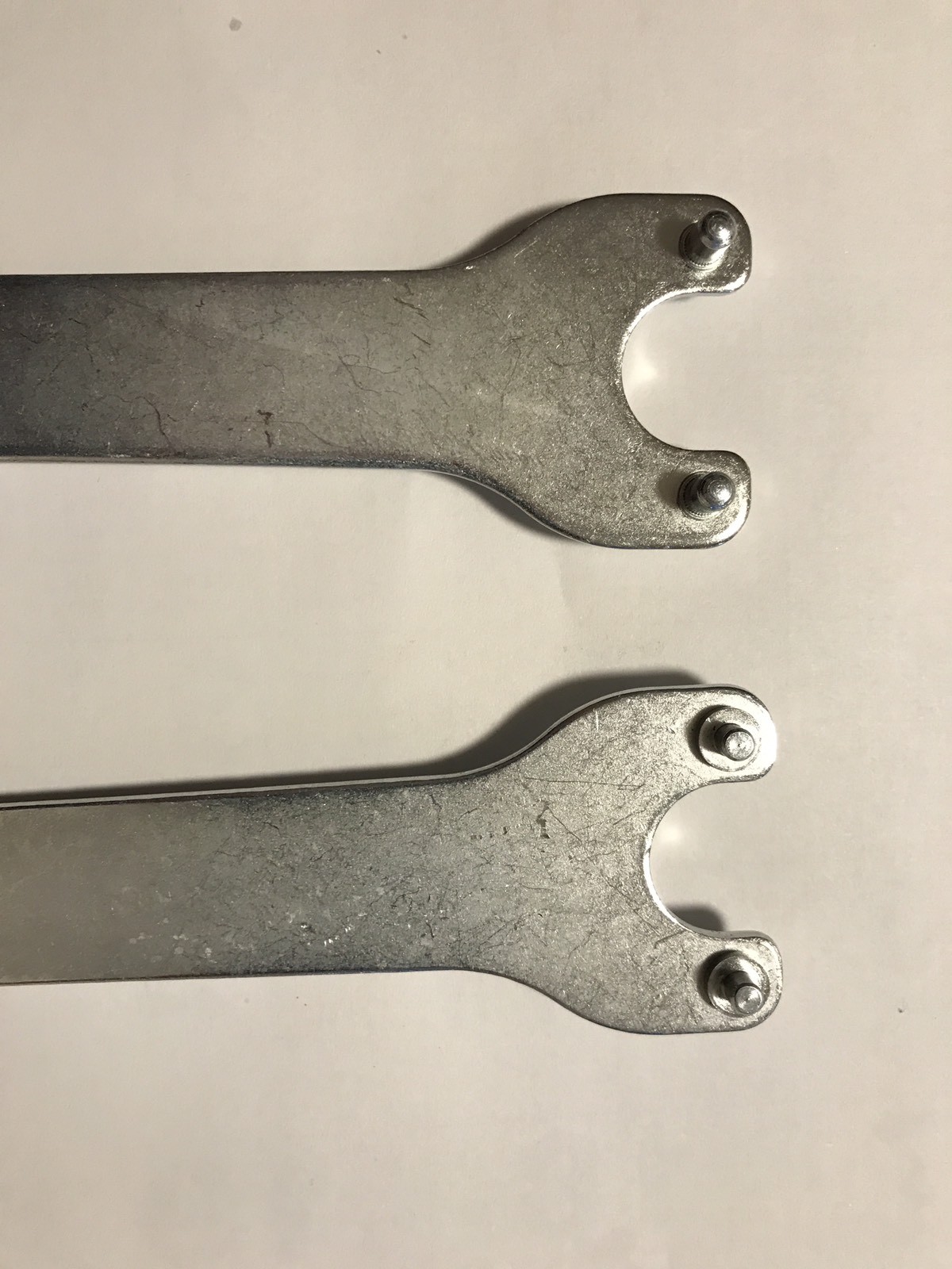 2x Replacement Wrenches for DeWALT and Milwaukee Angle Grinders etc ..