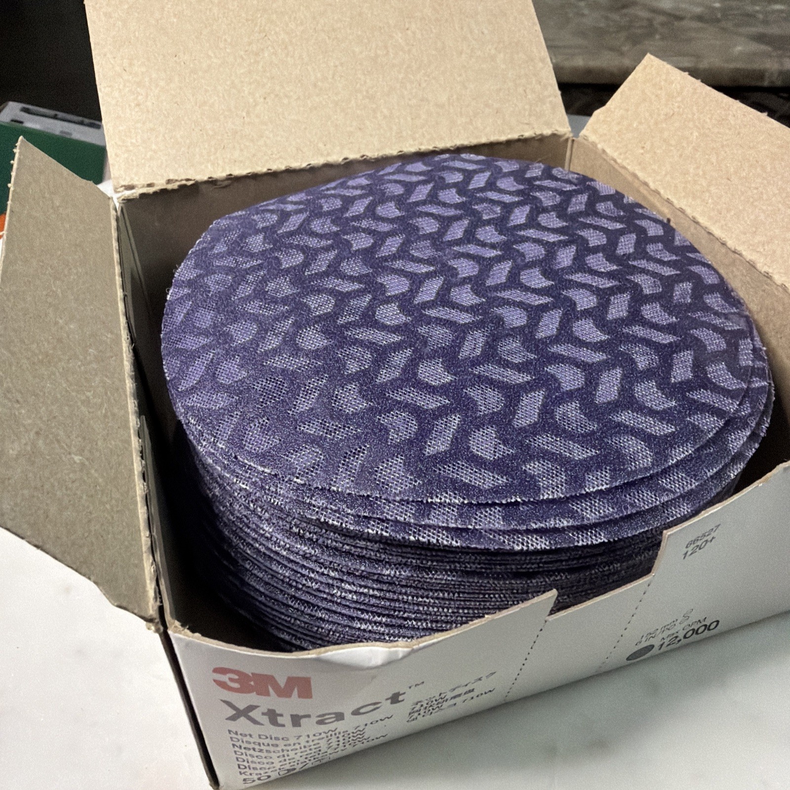 3M Xtract Net Disc 710W, 6 in, 12 Piece Multi-Pack Hook and Loop Sanding Discs,