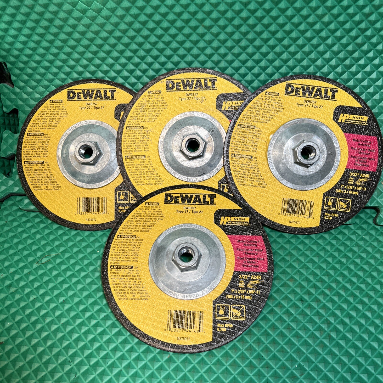 (Lot of 4) Dewalt DW8757 Circular Metal Cutting 7″ x 3/32″ x 5/8″-11 A24R Wheels
