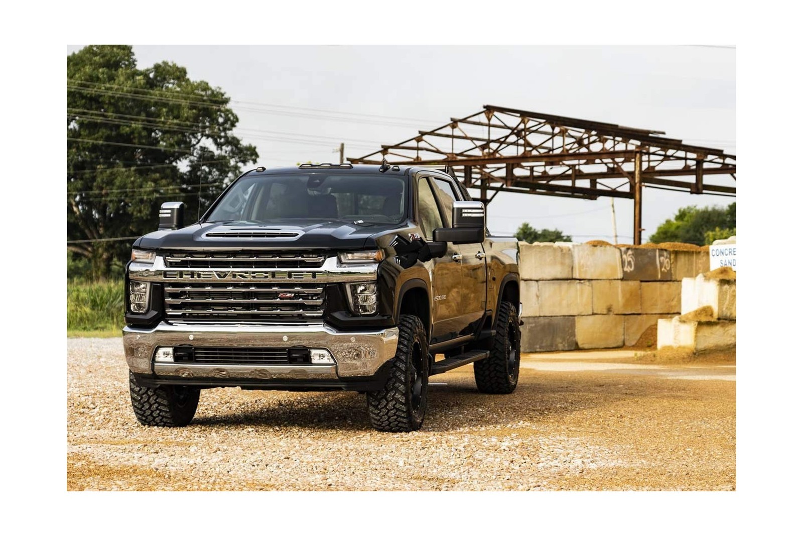 Rough Country 2″ Leveling Kit for 20-24 Chevy/GMC 2500/3500HD – 9594