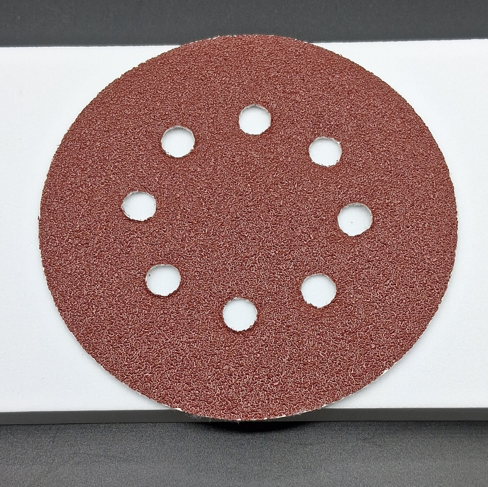 100 Pack 5 Inch 8-Hole Sanding Discs Sandpaper Red Round 60 Grit Unbranded