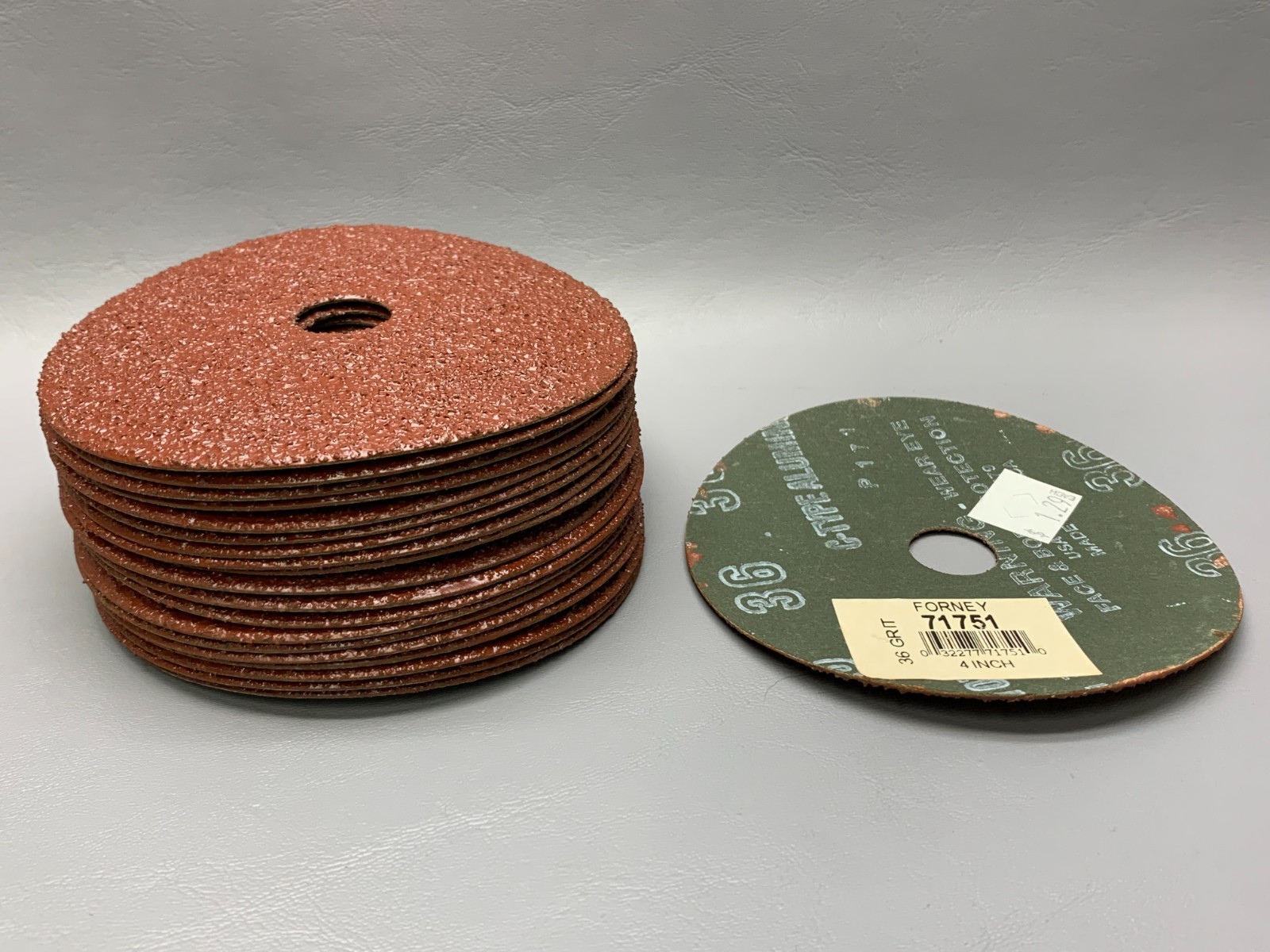 Forney 71751 4 Inch Aluminum Oxide Sanding Disc 7/8-Inch Arbor 36-Grit Lot of 20