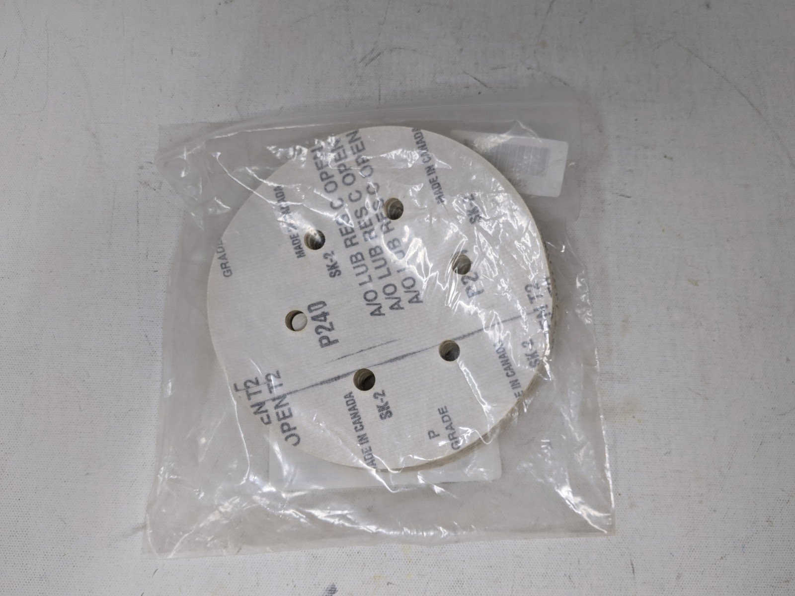 Norton Sanding Disks Nor-Grip Discs 6 Hole 6″ DIA Grit: P240 25 Pack Discs