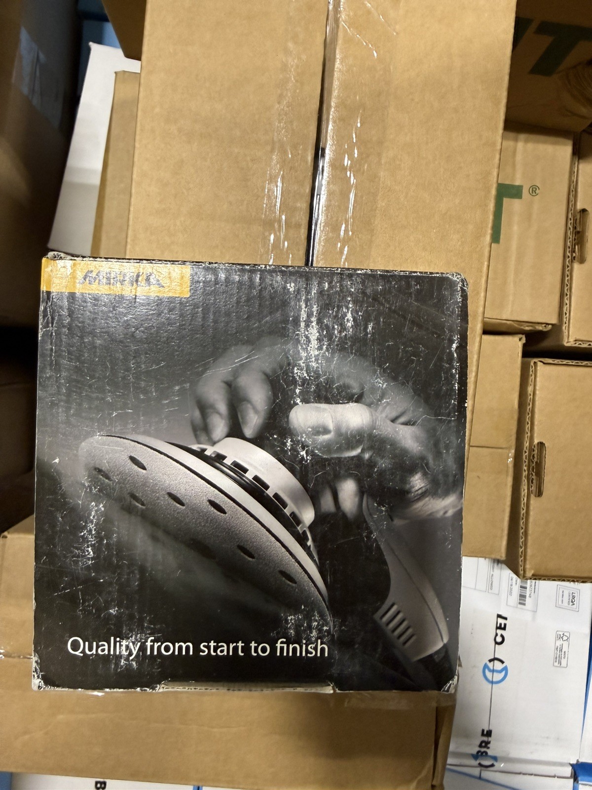 MIRKA SANDING DISCS 23-608-120. GOLD 3″, P120 GRIT. BOX OF 50.
