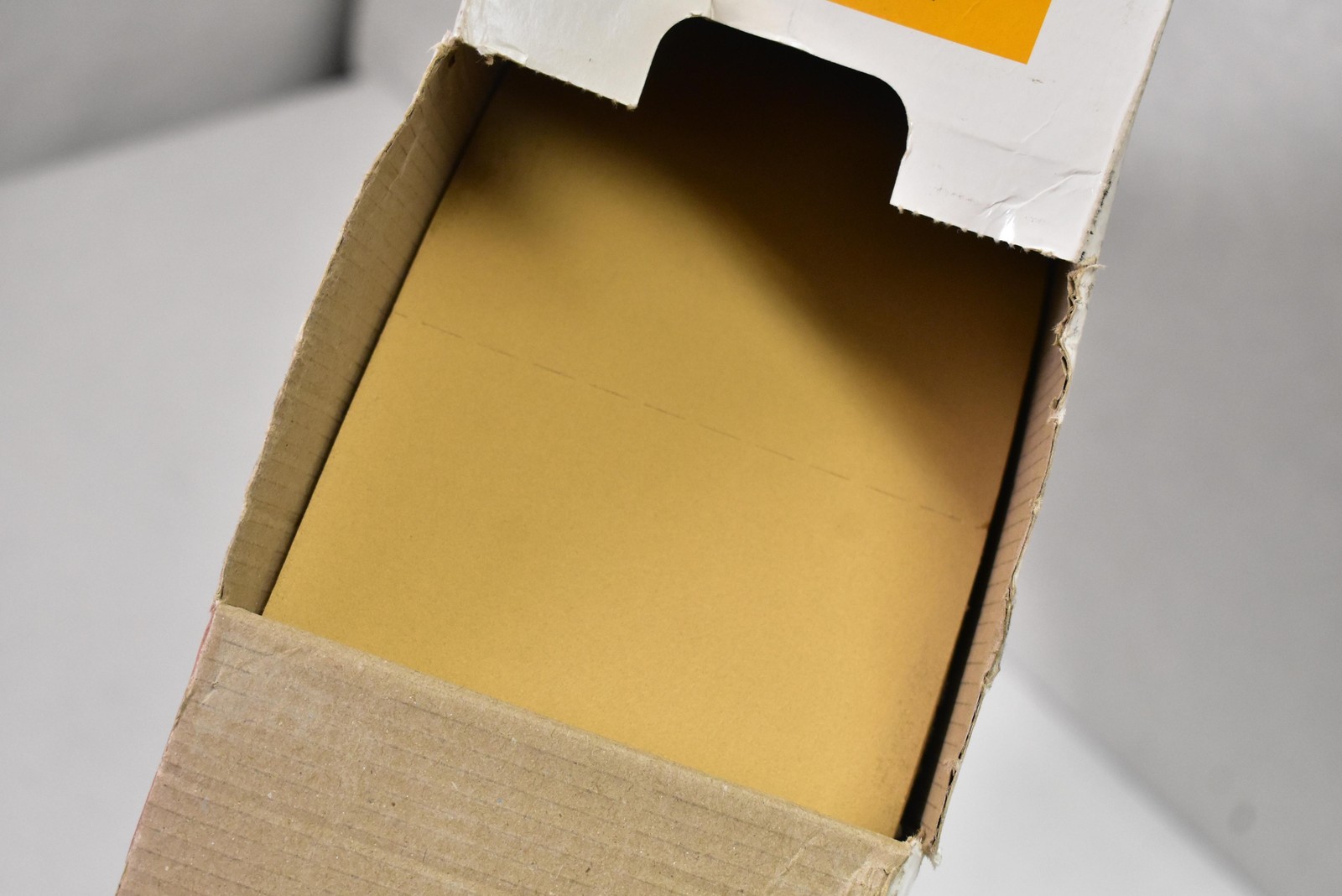Mirka Goldflex Soft Sanding Pads 4.5×5 in P240 Grit Open Box 200ct Foam-Backed