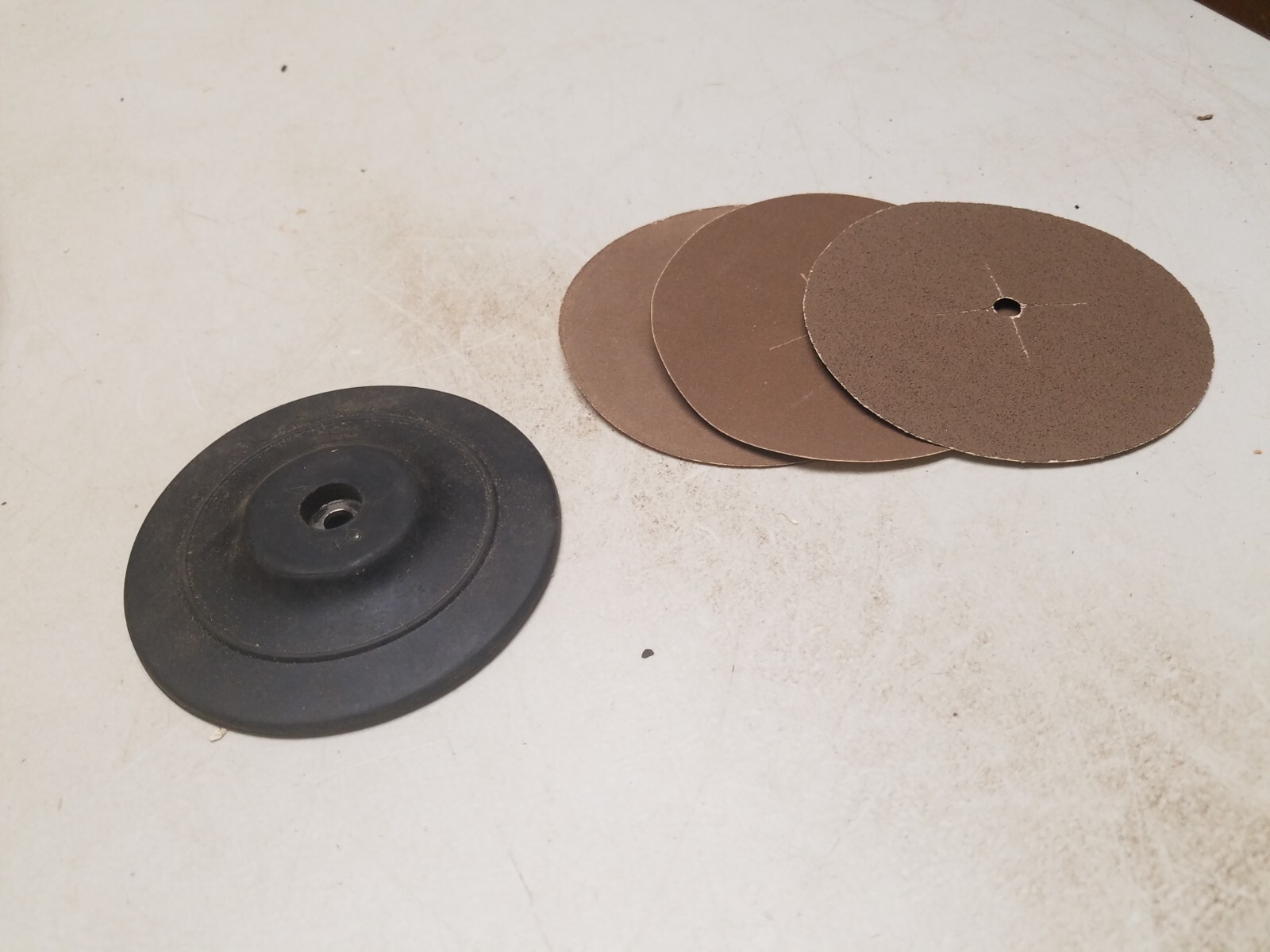 3 – 4″ diameter 150 Grit Sandinng Disks with Rubber Attachment