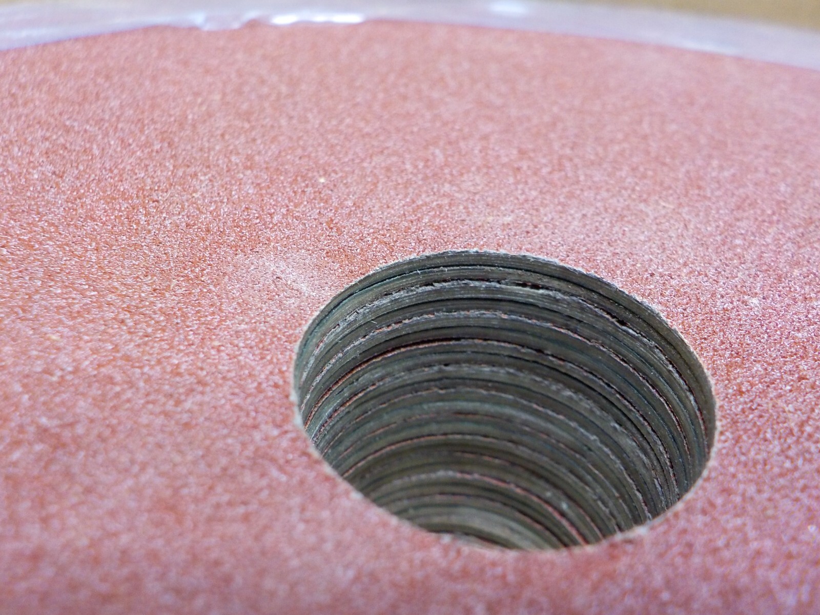 Powerbuilt 180x22mm P120 Aluminium Oxide Discs, 25 Pack Sanding Discs,