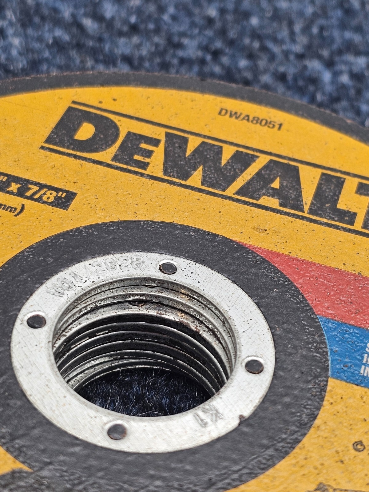 (QTY 8) Dewalt DWA8051 Metal Cut off Wheel 4-1/2” X .045 X 7/8”