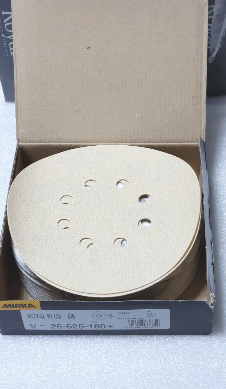 50pcs Mirka Royal Plus 25-625-180 6″ 8 Hole 180 Grit Hook and Loop Sanding Discs