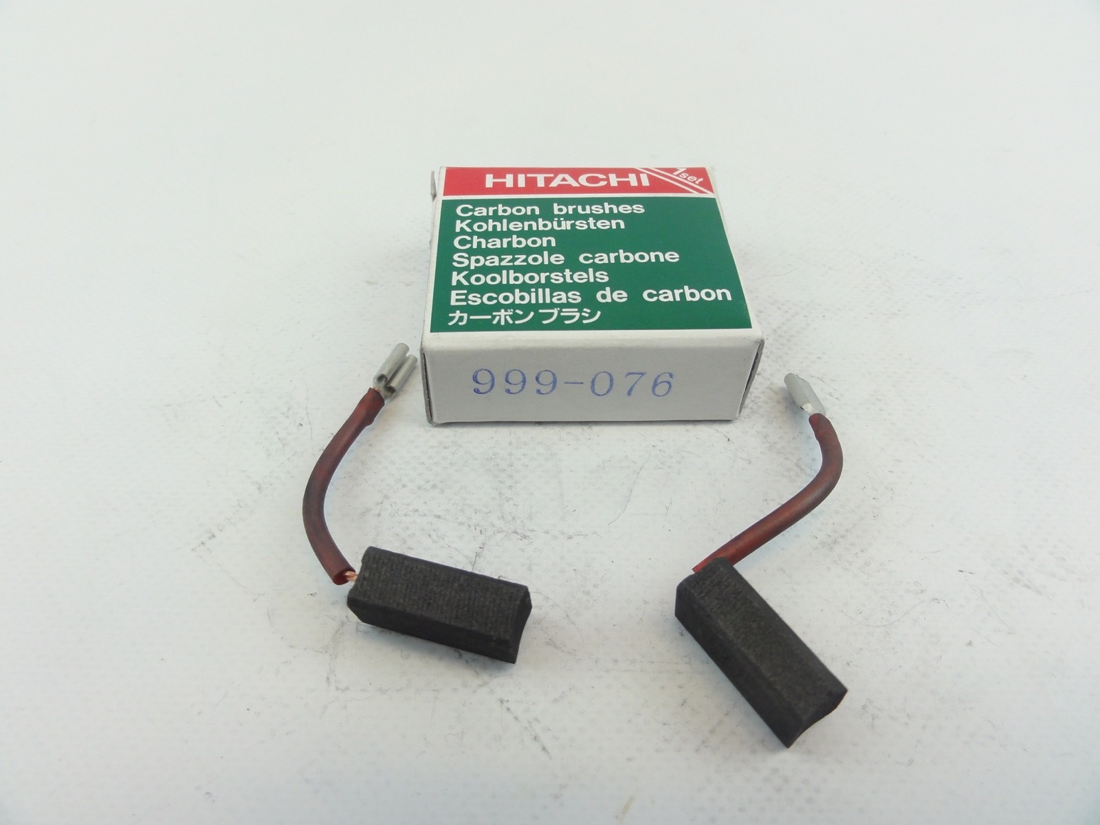 Hitachi #999-076 999076 New Genuine Brush Set for G13SE G12SE G13VA G15VA GP3V +
