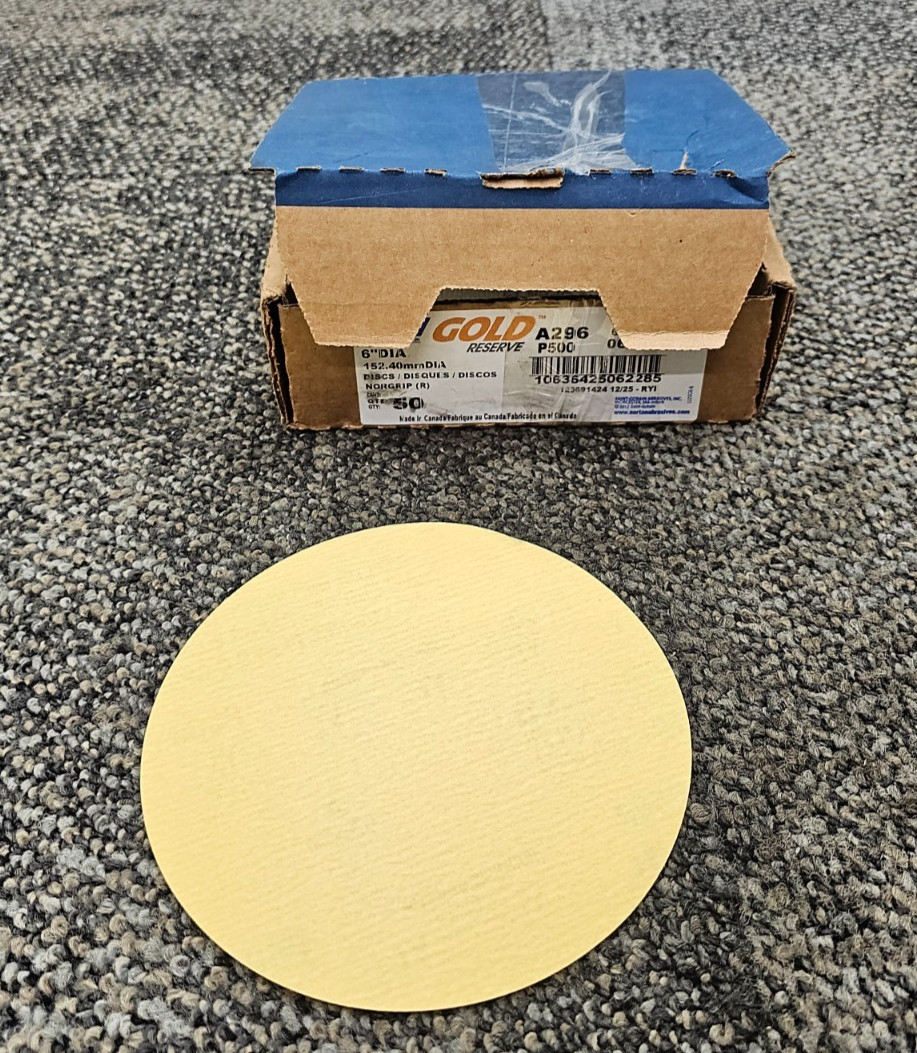 (QTY 50) NORTON 63642506228: 6″ Aluminum Oxide Paper Hook & Loop Disc P500 Grit