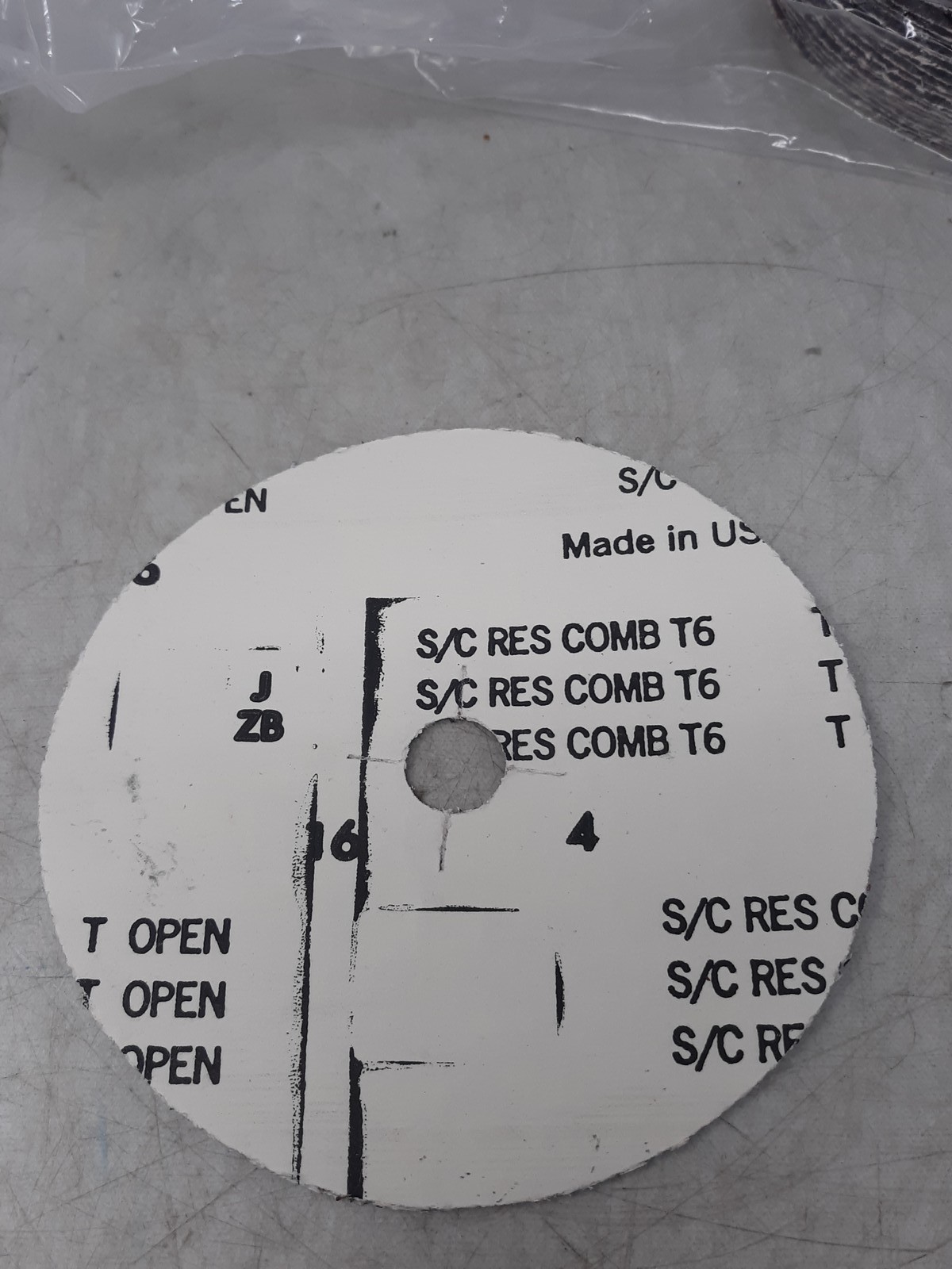 Lot of 25 Silicon Carbide Comb T6 Sanding Discs – Industrial Abrasives
