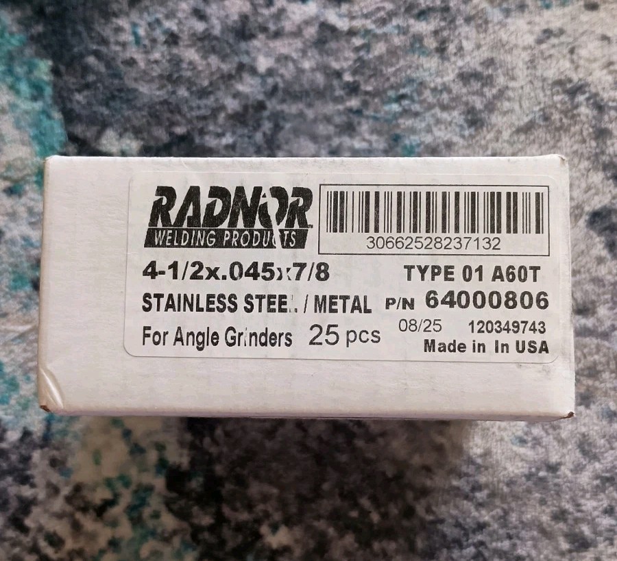 Box of 25-Radnor Type 1 Cut Off Wheel 4-1/2″ x .045″ x 7/8″ RAD64000806