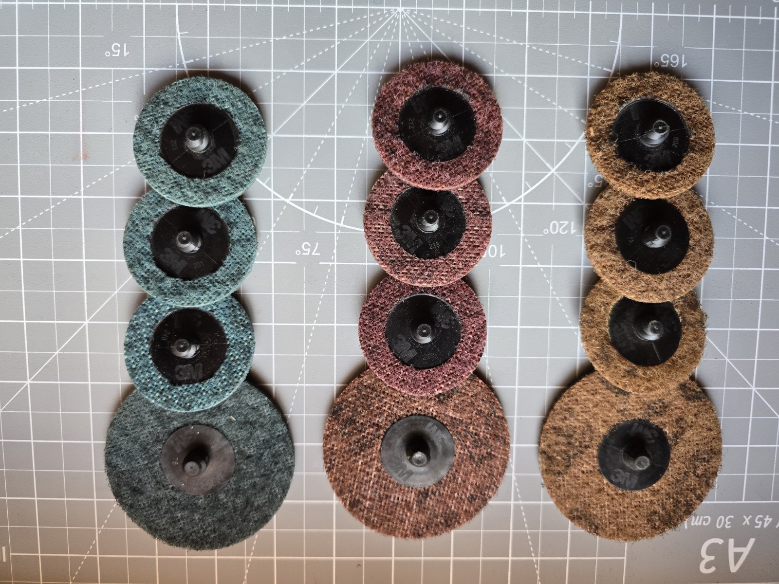 3M Roloc Lot Scotch Brite Scuff Pad Disc Assortmen 2″ 3″ 12pc Coarse Medium Fine