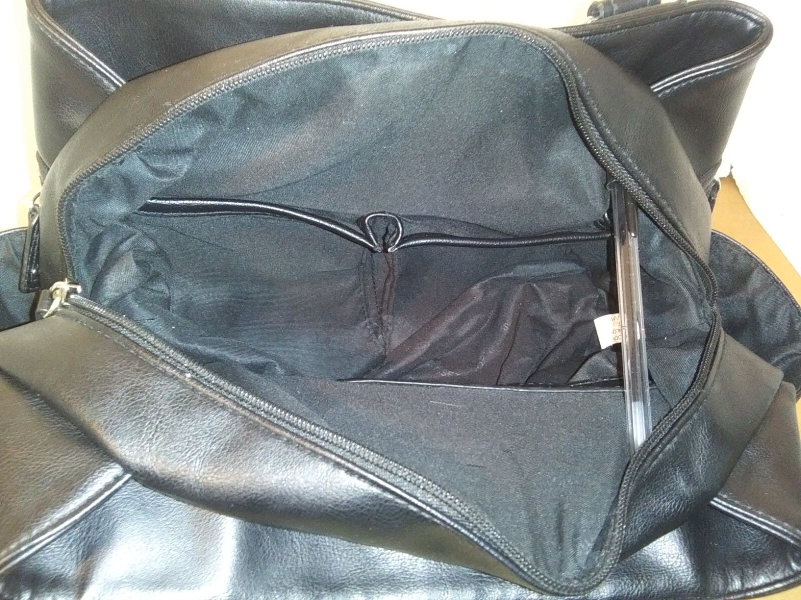 Rosetti Classic Black-Pockets Everywhere-Handbag-Leather Like