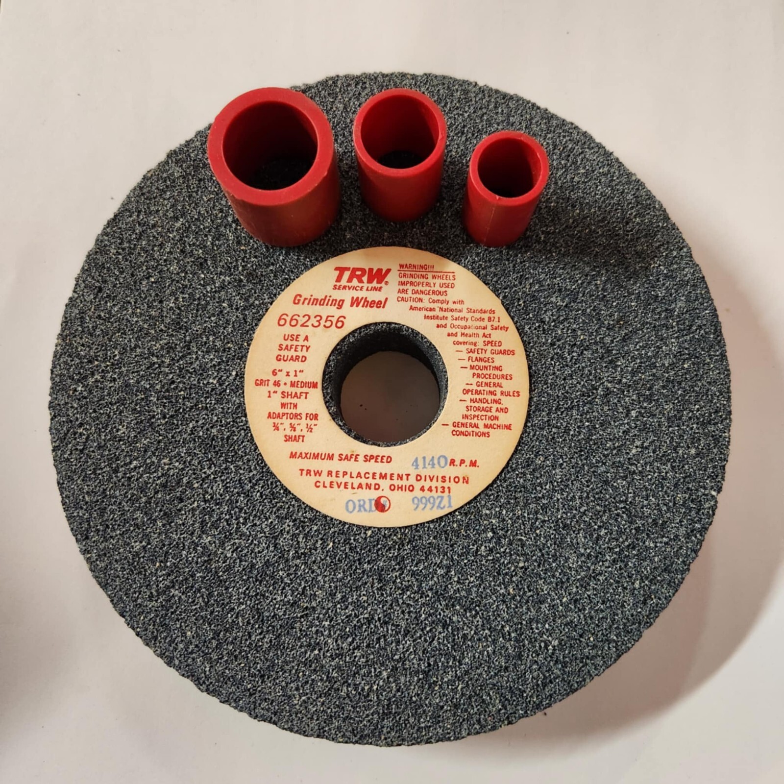 TRW 6″ Multi-Purpose Fine Grinding Wheel 1/2″, 5/8″, 3/4″ Adapter Bushings – USA