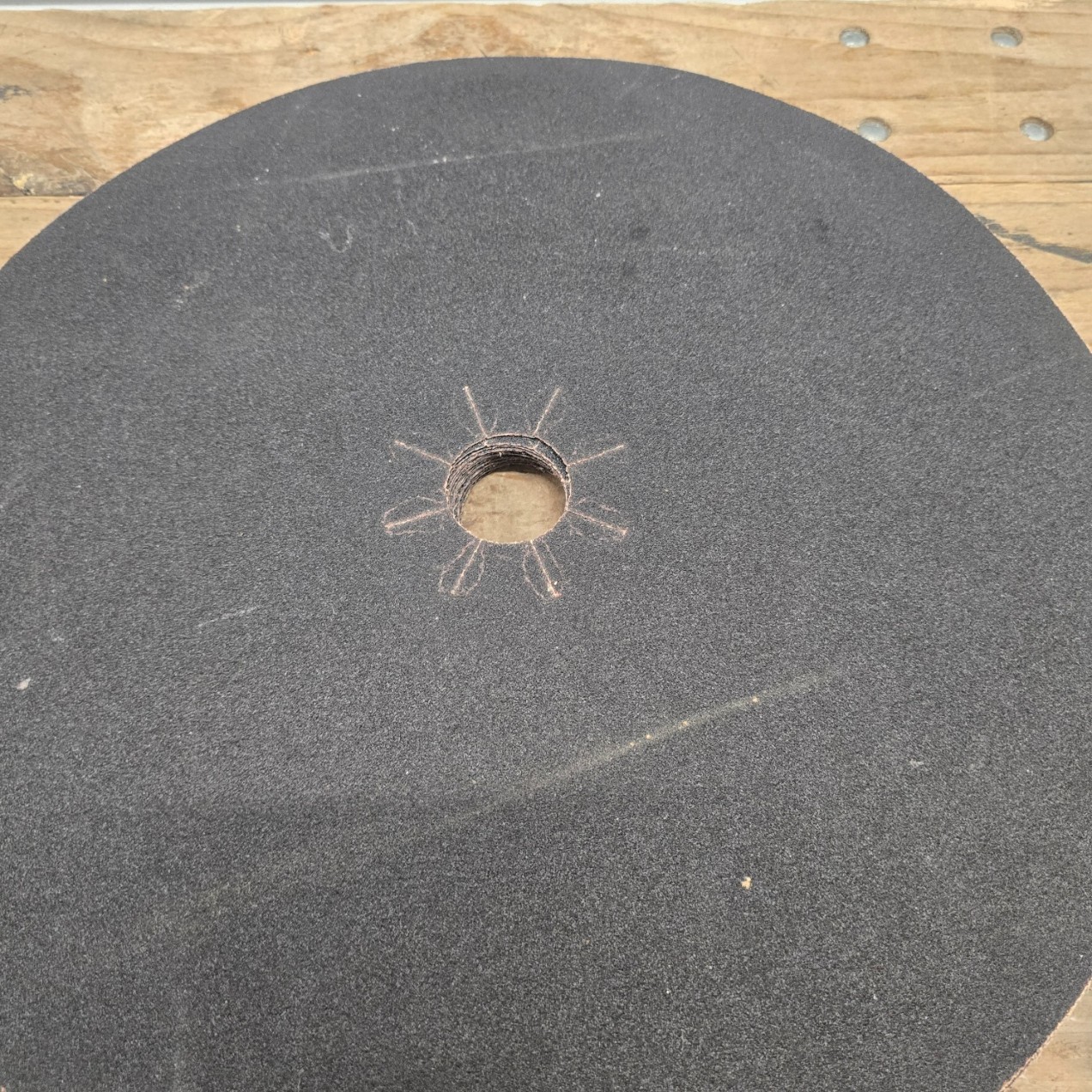 19 Pack 20″ Heavy Duty Silicon Carbide P80 Floor Buffer Sanding Discs
