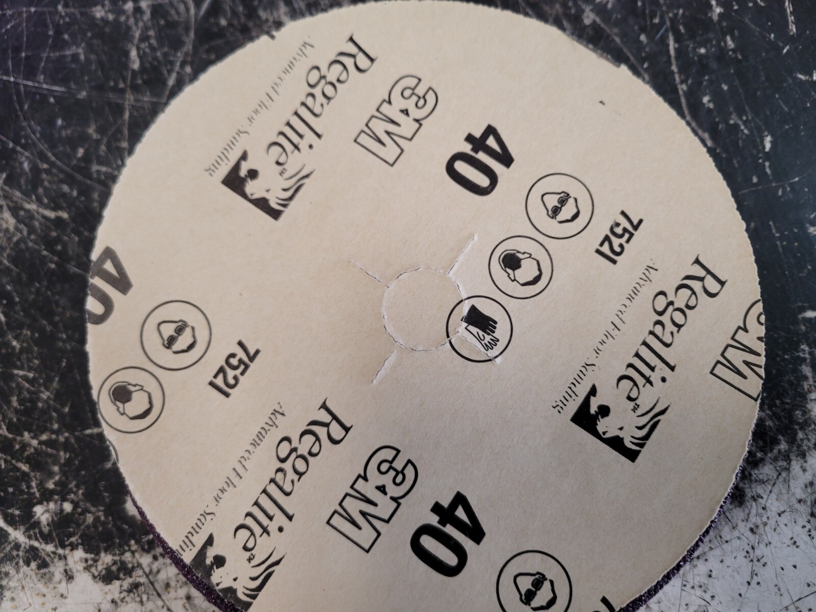 3M Regalite Floor Surfacing Discs 09271, 7 in x 7/8 in Hole 40 Grit 25 Pack