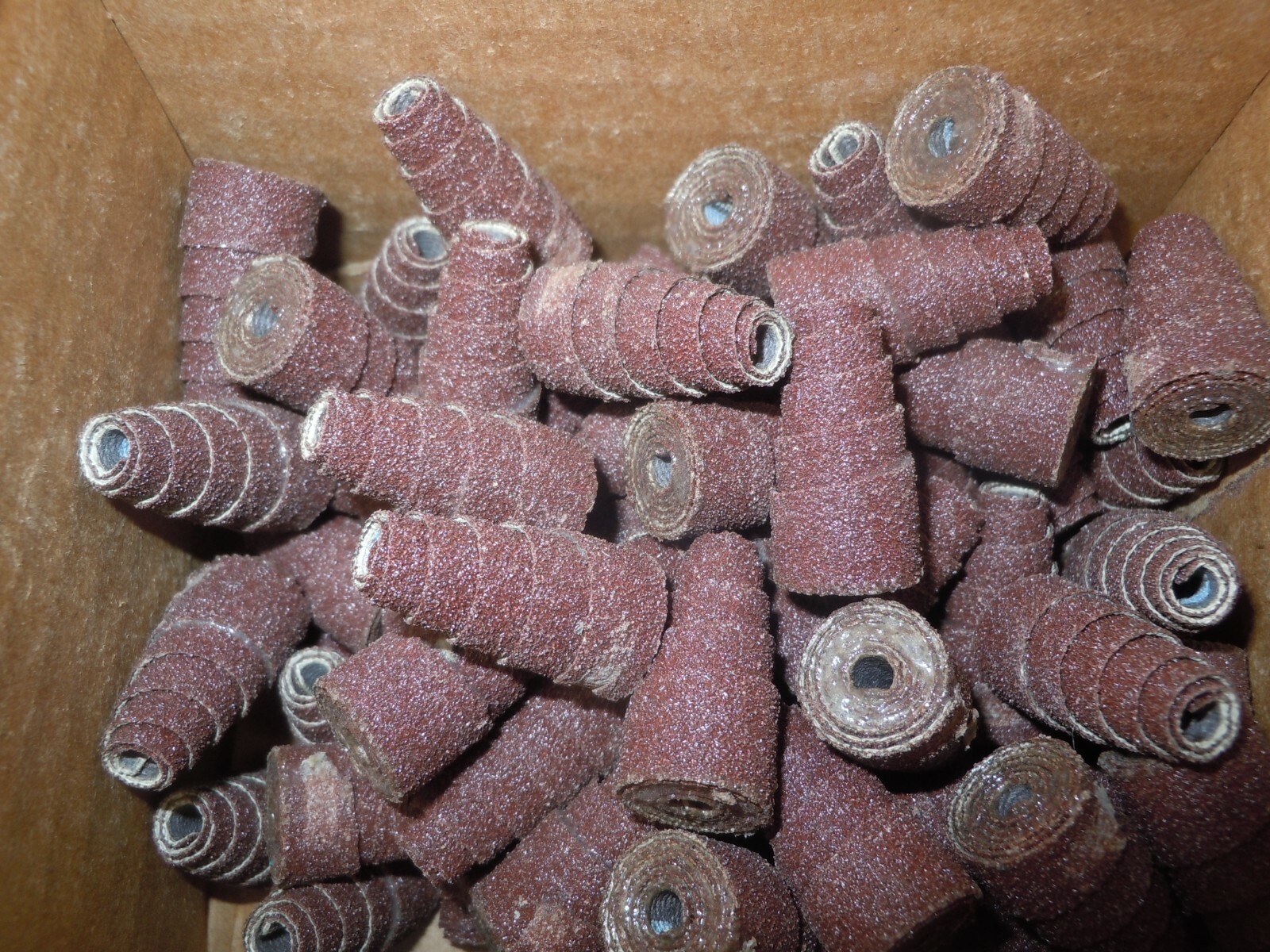 ARC ABRASIVES Ft 1/2 X 1 X 1/8 80 Mfr #: 23142 Box of 75