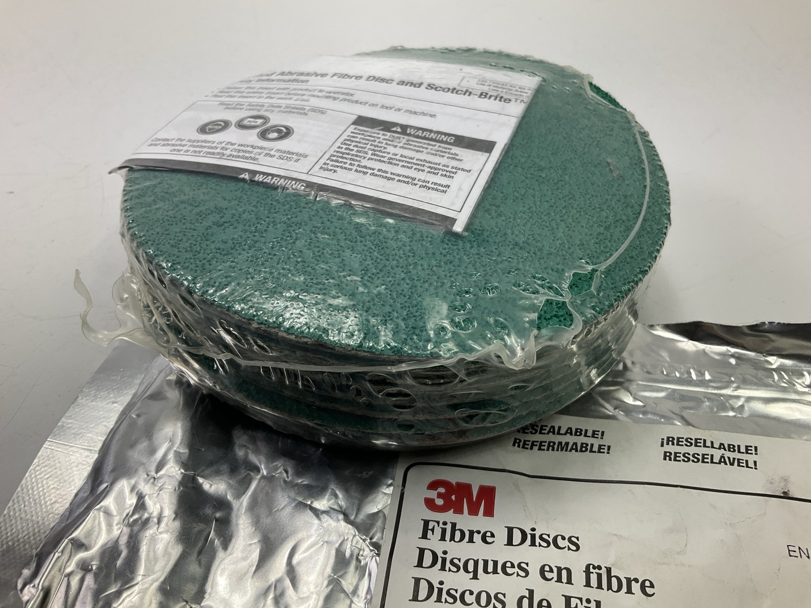 3M 36507 Green Corps Fibre Abrasive Discs, 5″ X 7/8 “, 40+ Grit, 20 Pack